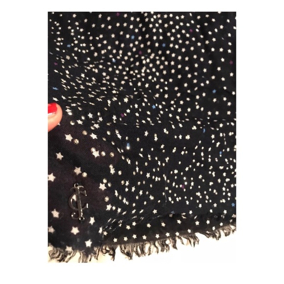 🌺SALE 🌺Juicy Couture Scarf Stars & Embellishment - Picture 8 of 8
